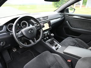 skoda-superb-20-tdi-4x4-sportline