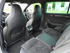 skoda-superb-20-tdi-4x4-sportline