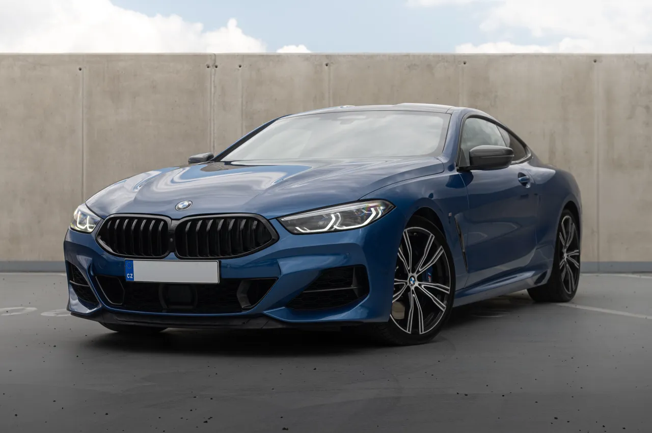 BMW M850i xDrive Individual Carbon